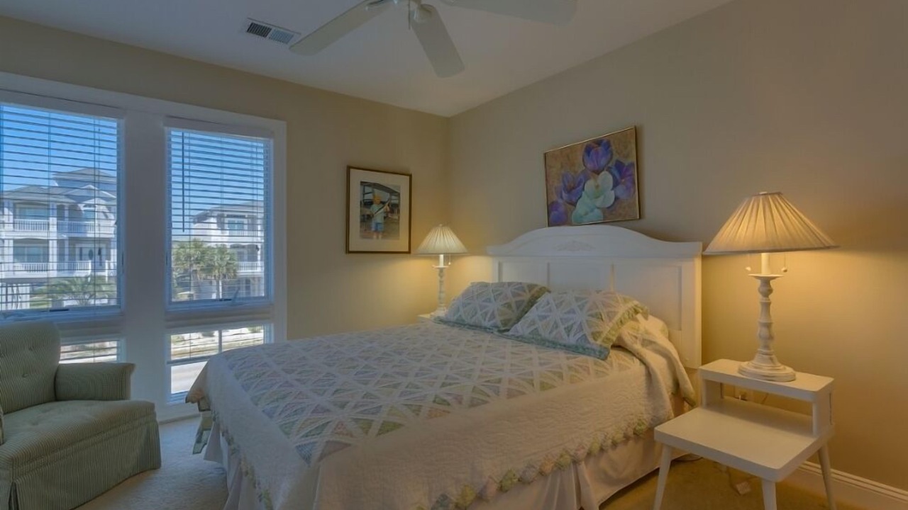 Photo of Bedroom in Holden Beach