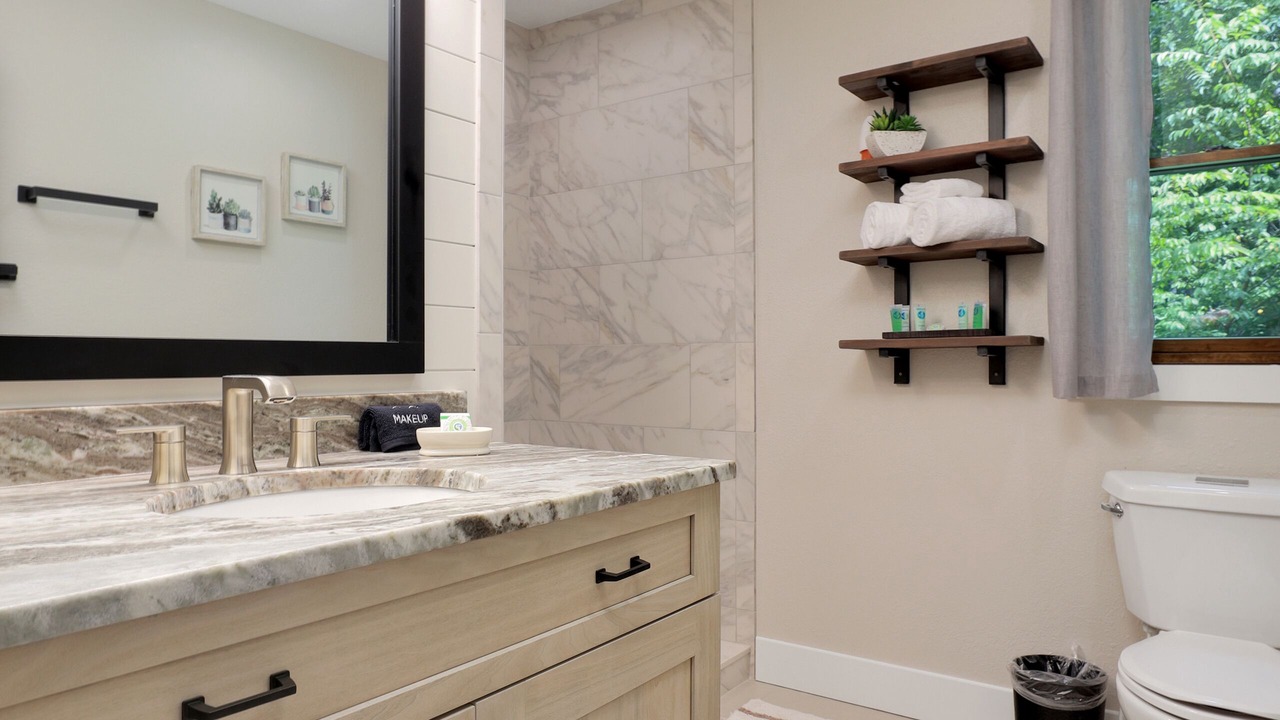 Photo of Bathroom in Hendersonville