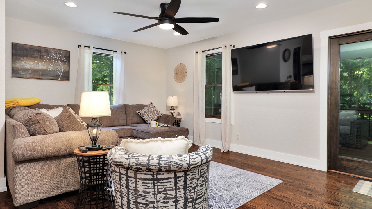 Photo of Bedroom in Hendersonville