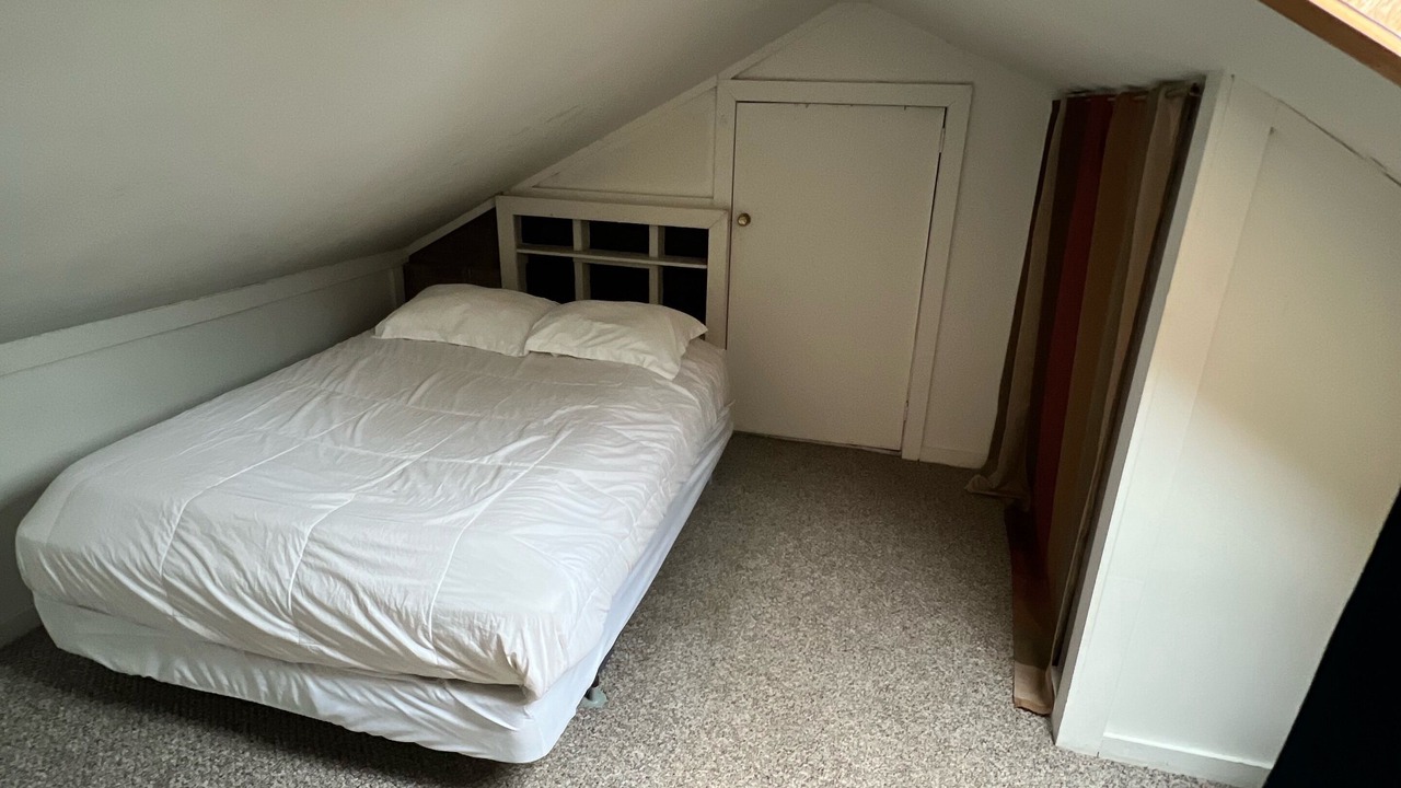 Photo of Bedroom in Inglewood