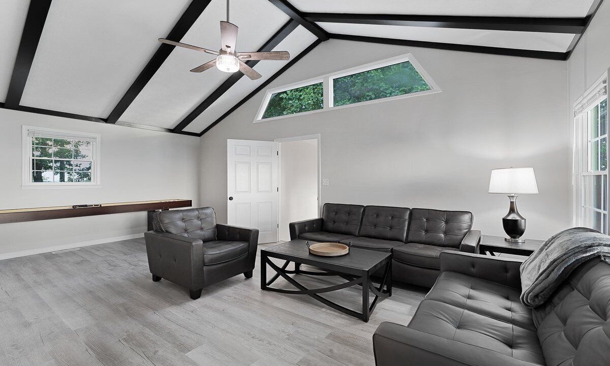 Photo of Livingroom in Morganton