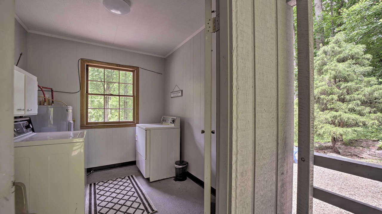 Photo of Bedroom in Bryson City