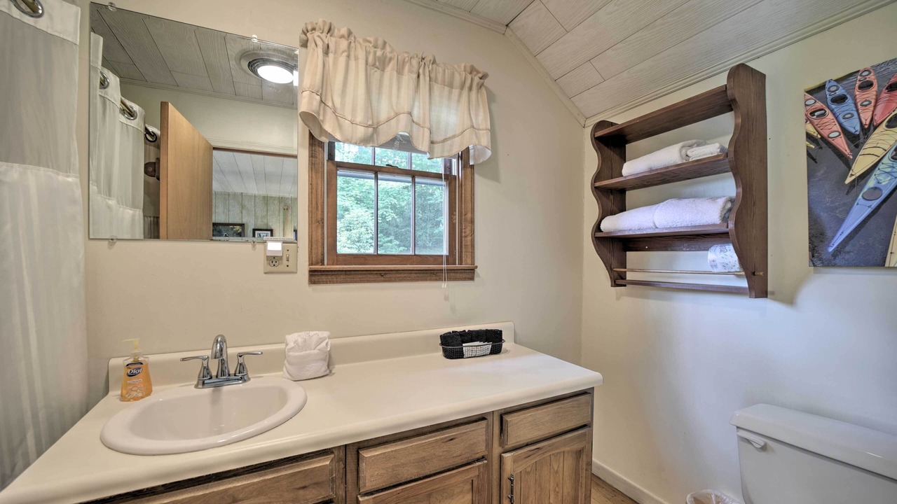 Photo of Bathroom in Bryson City