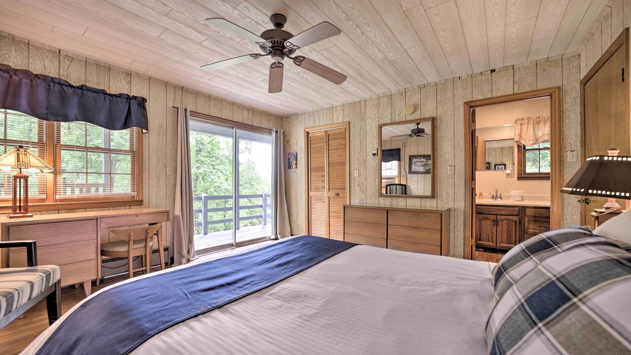 Photo of Bedroom in Bryson City