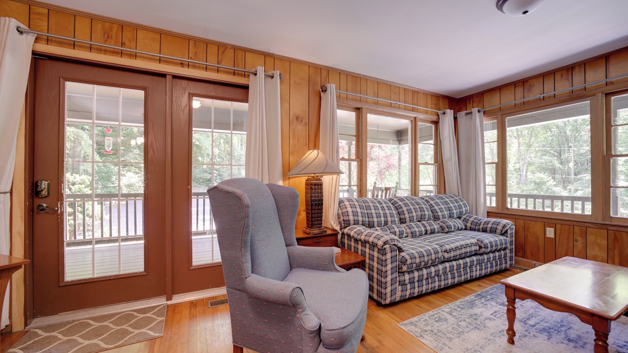 Photo of Bedroom in Bryson City