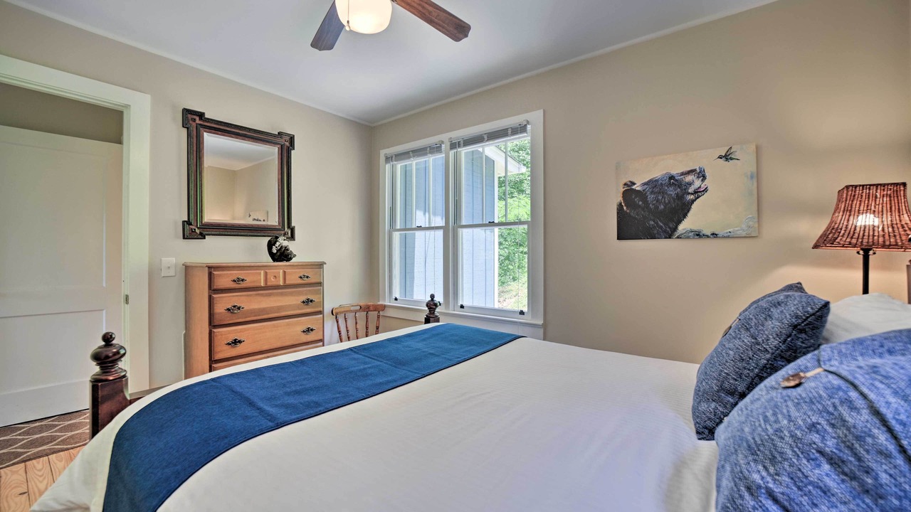 Photo of Bedroom in Bryson City