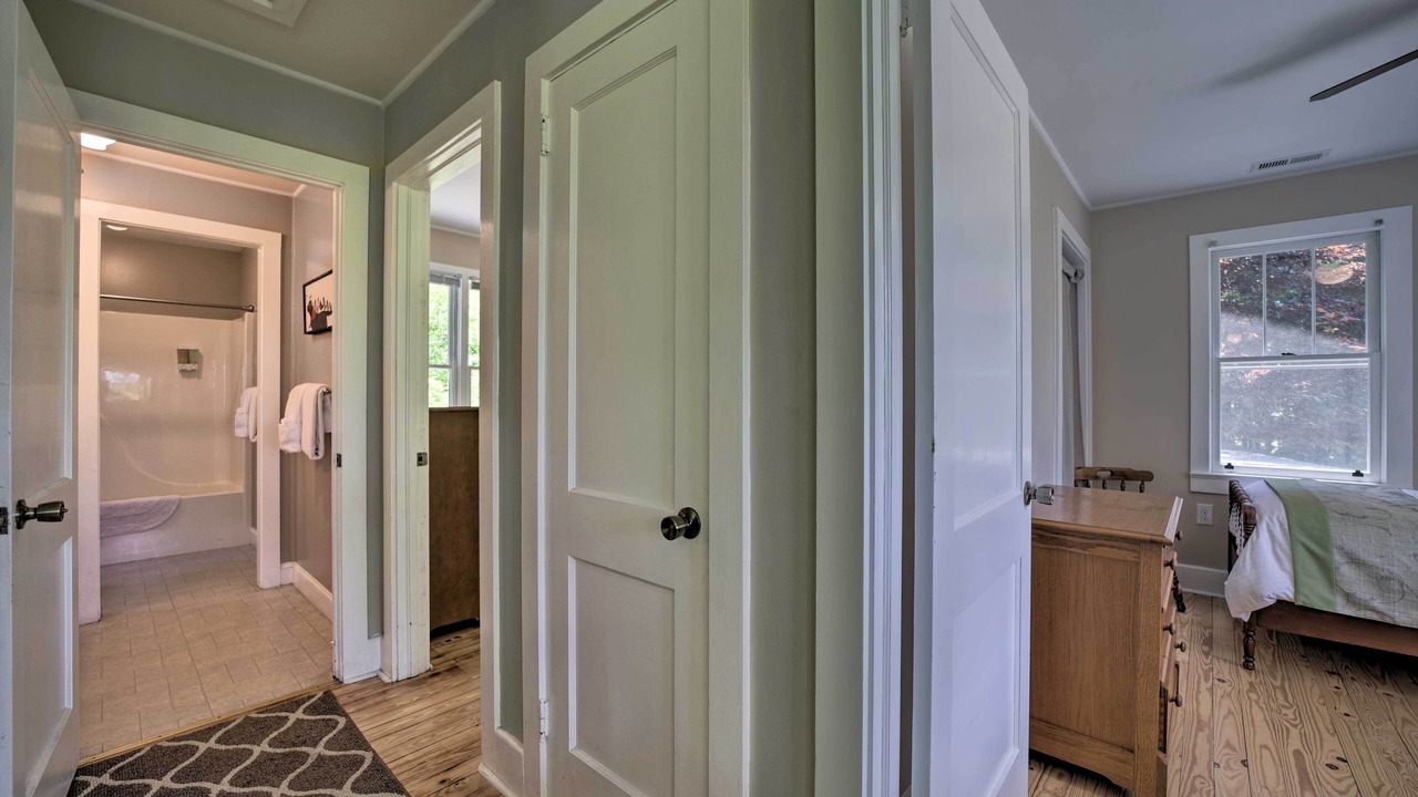 Photo of Bedroom in Bryson City