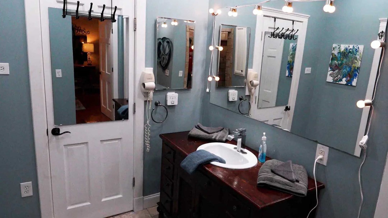 Photo of Bathroom in Glencliff