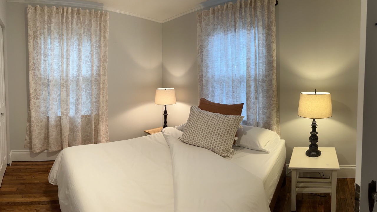Photo of Bedroom in Newton