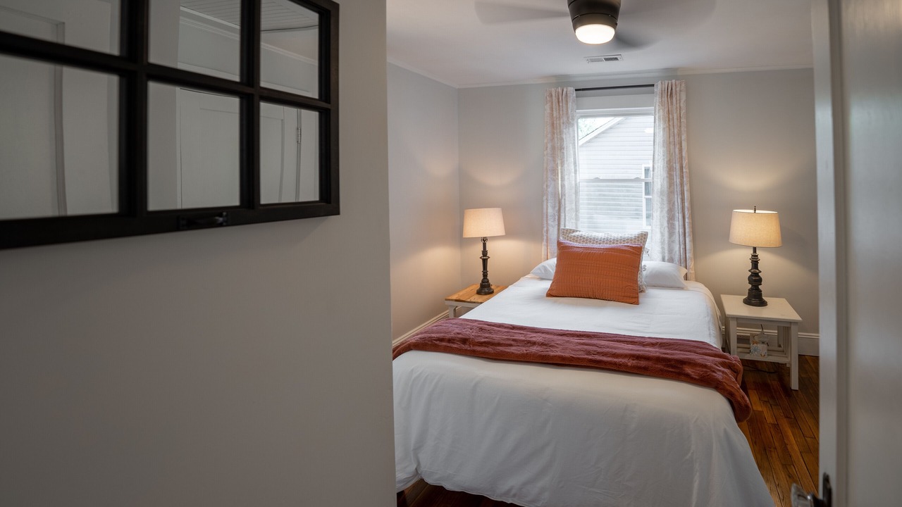 Photo of Bedroom in Newton