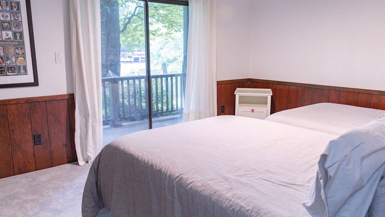 Photo of Bedroom in Lake Toxaway