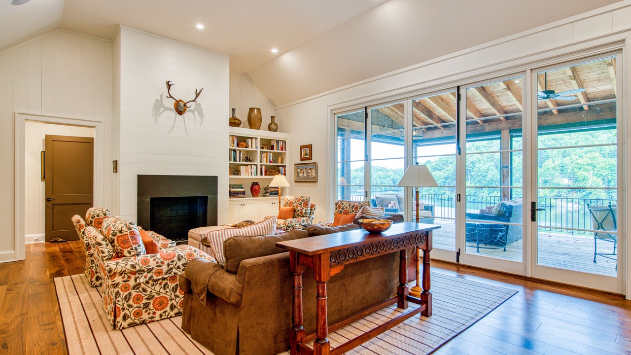 Photo of Livingroom in Lake Toxaway
