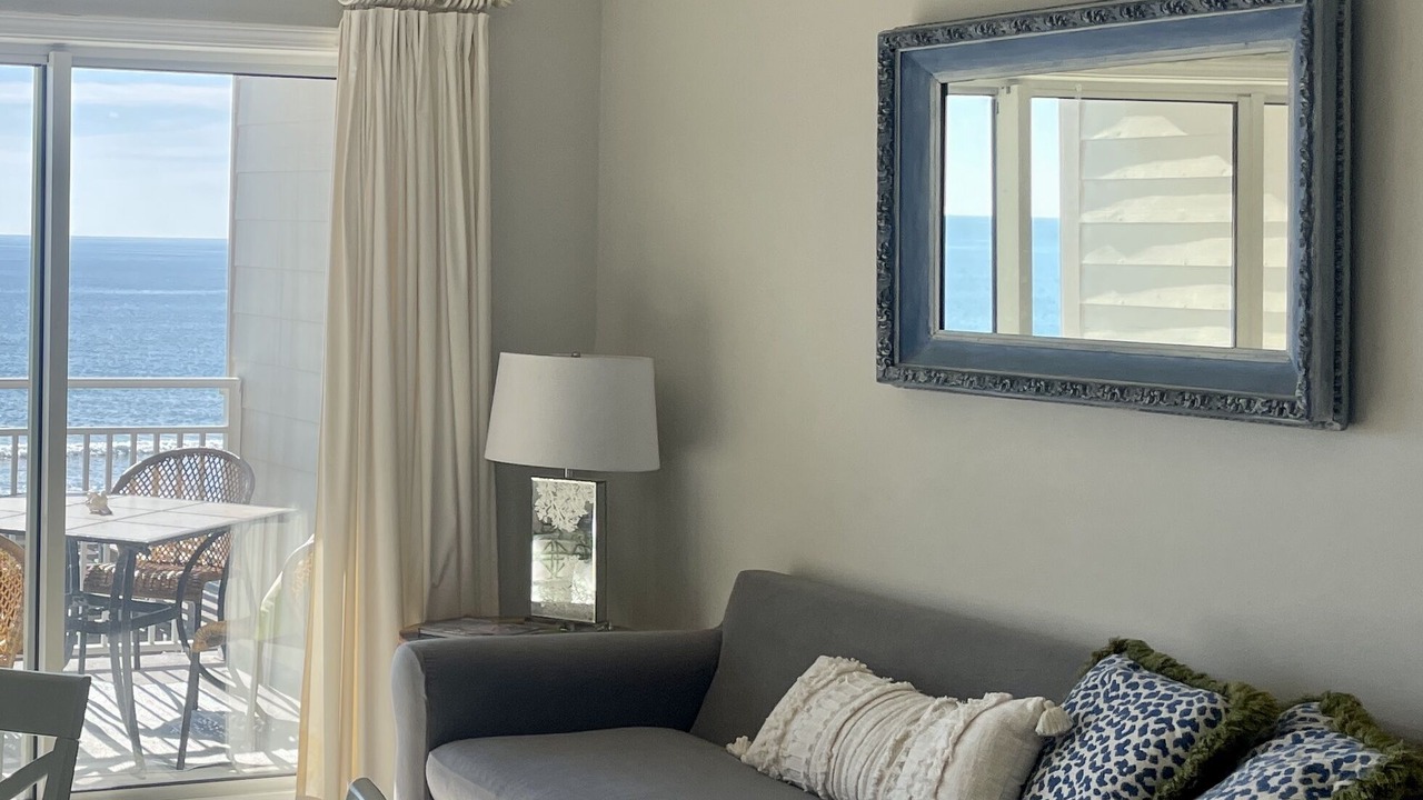 Photo of Livingroom in Ocean Isle Beach