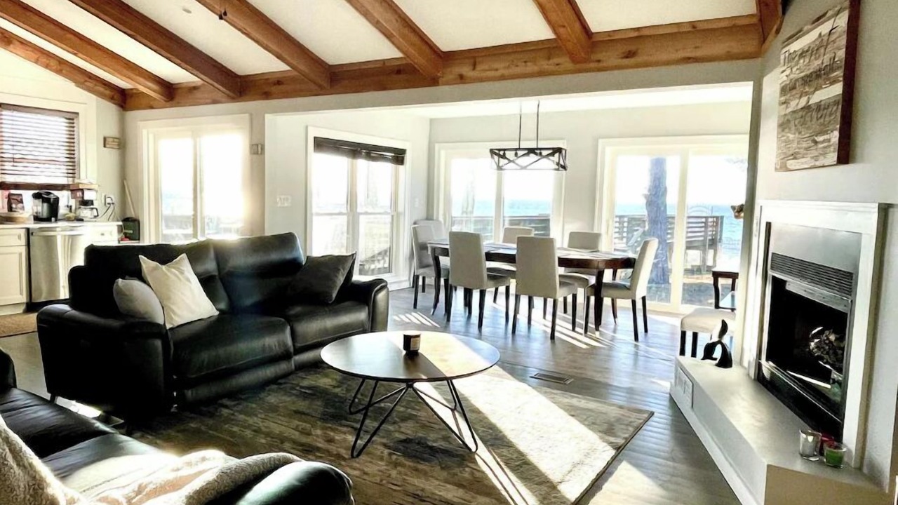 Photo of Livingroom in Manteo