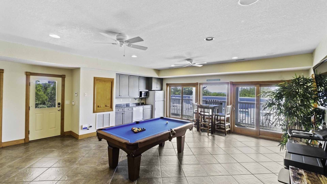Photo of Bedroom in Wind Over Waves
