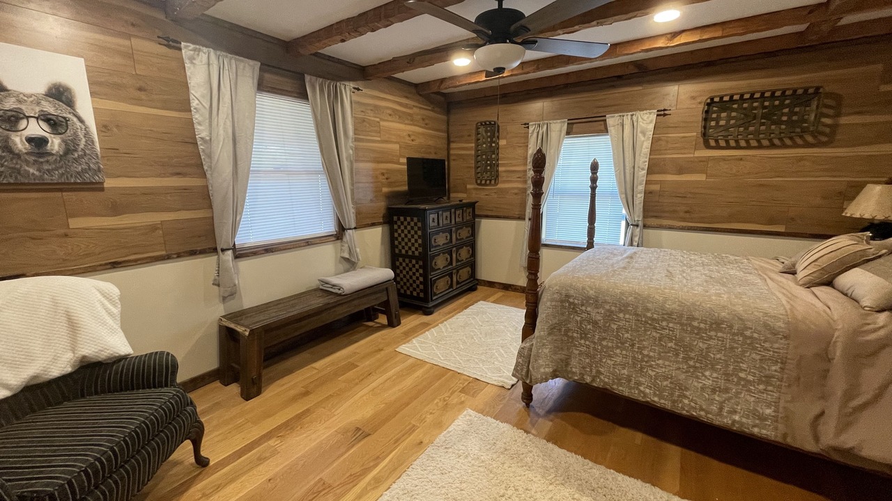 Photo of Bedroom in Scaly Mountain