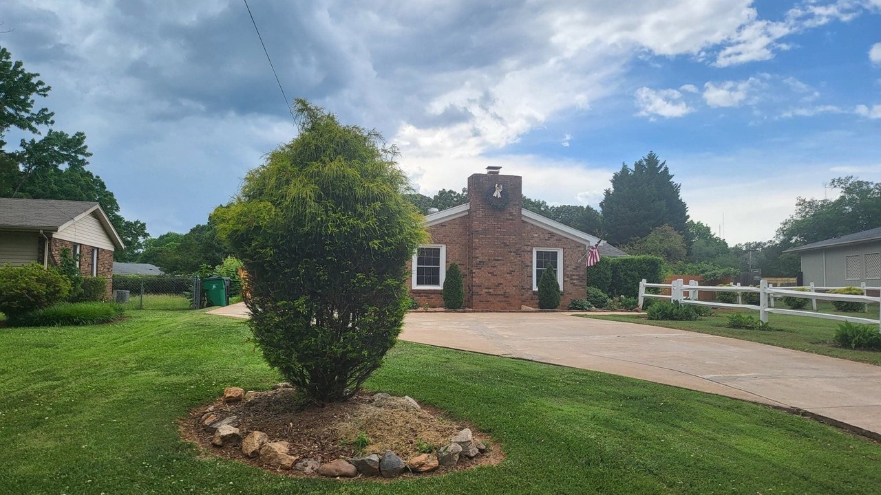 Photo of Outdoor in Oakdale