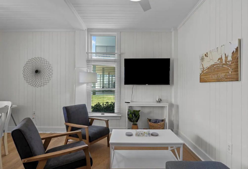 Photo of Livingroom in Atlantic Beach