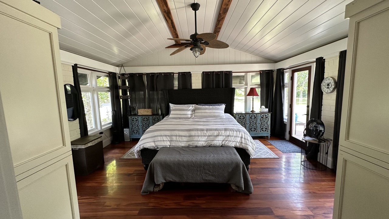 Photo of Bedroom in Meggett