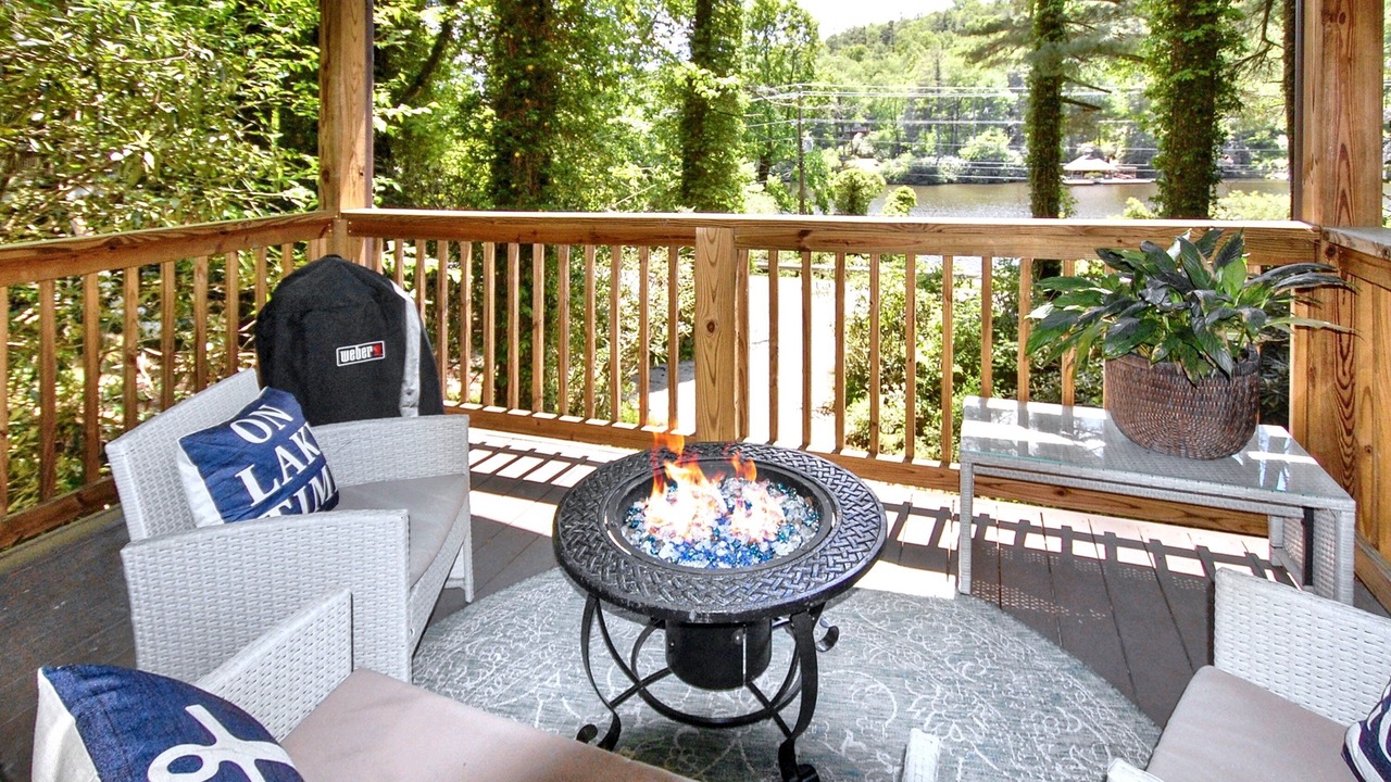 Photo of Patio Balcony in Lake Sequoyah