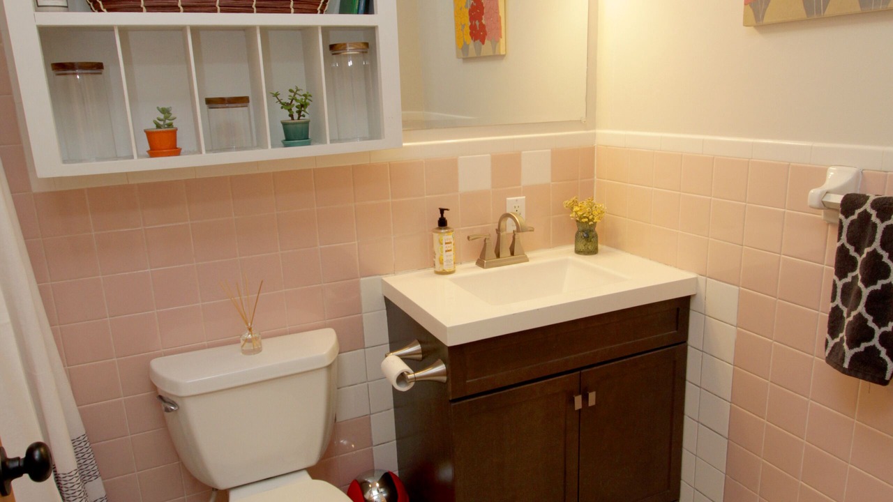 Photo of Bathroom in Arden