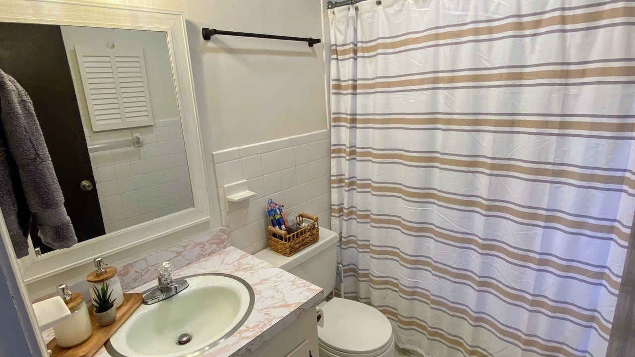 Photo of Bathroom in Seven Devils