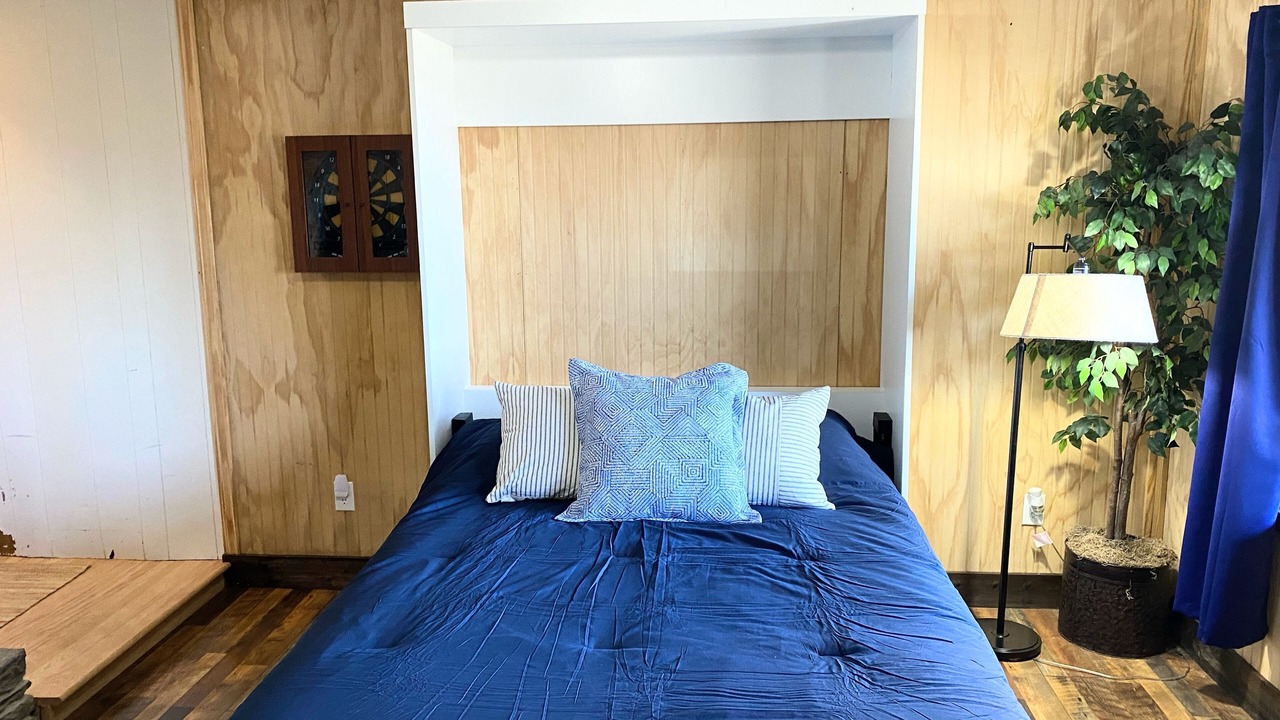 Photo of Bedroom in Seven Devils