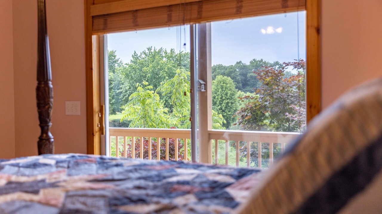 Photo of Bedroom in Piney Creek