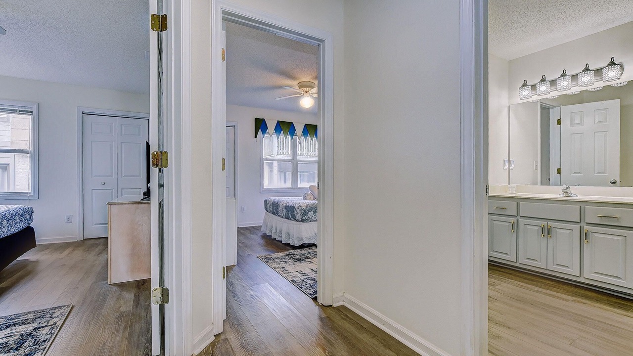 Photo of Bedroom in Ash