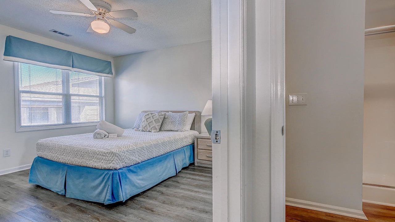 Photo of Bedroom in Ash