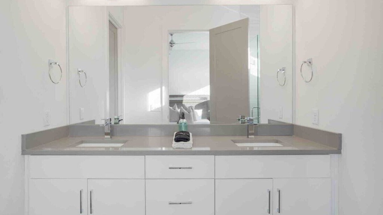 Photo of Bathroom in Eighth Avenue