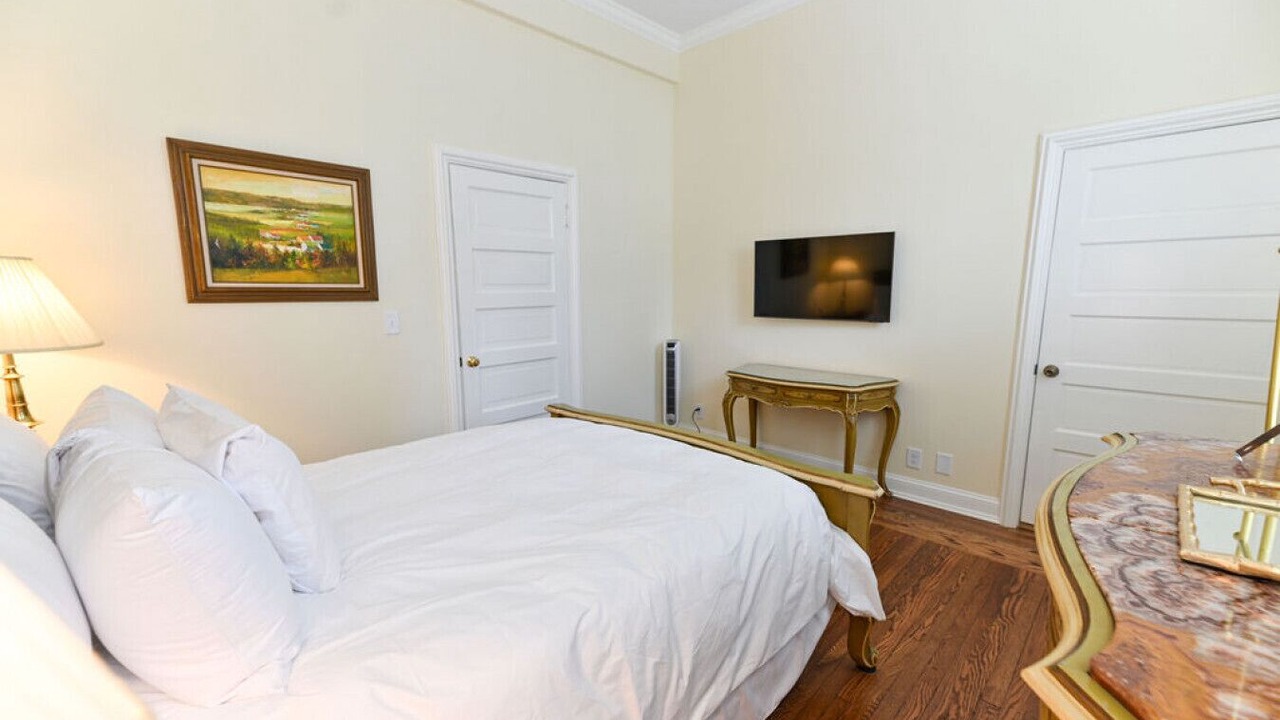 Photo of Bedroom in Edenton