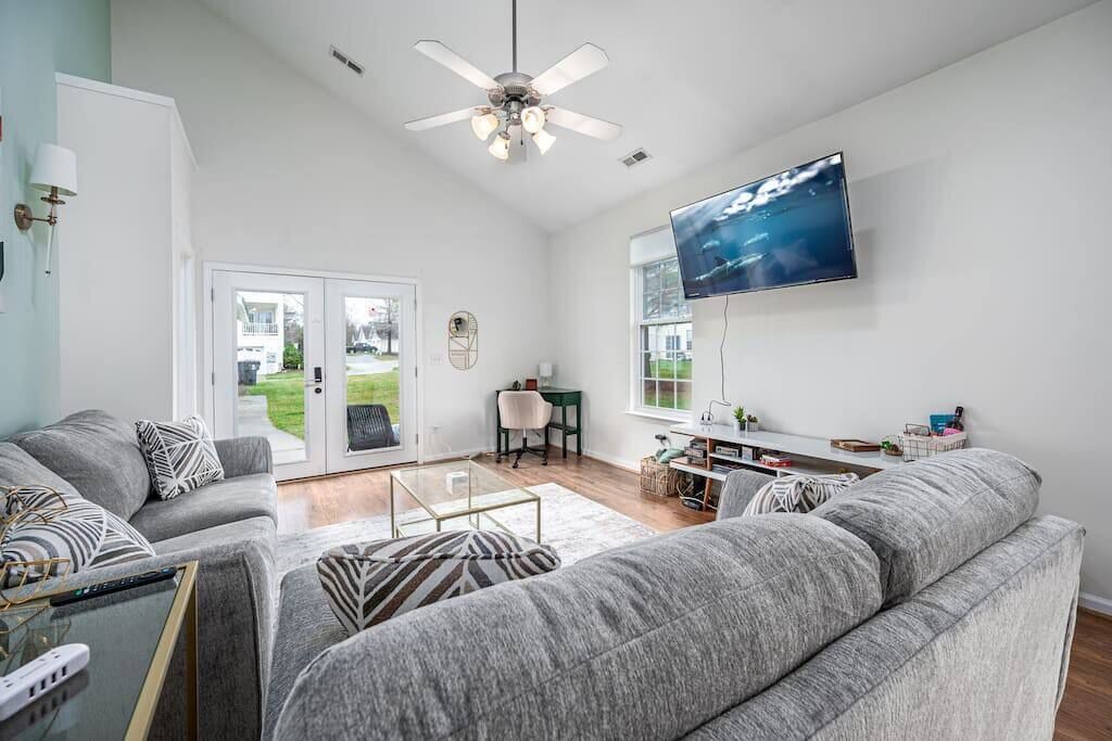 Photo of Livingroom in Durham