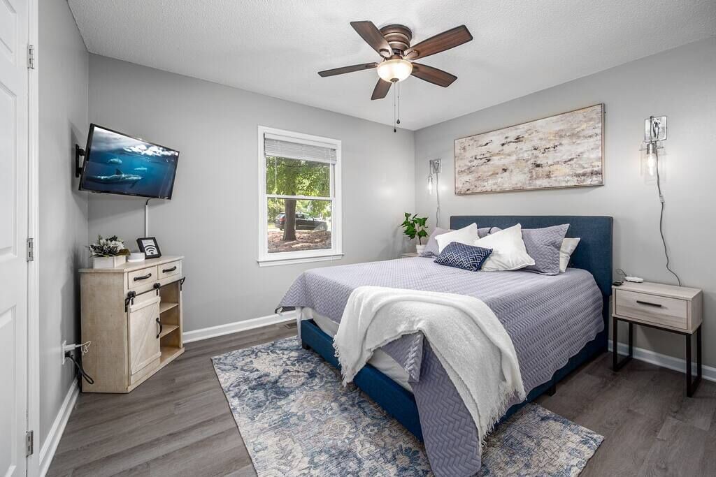 Photo of Bedroom in Apex