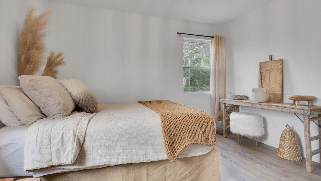 Photo of Bedroom in Swannanoa