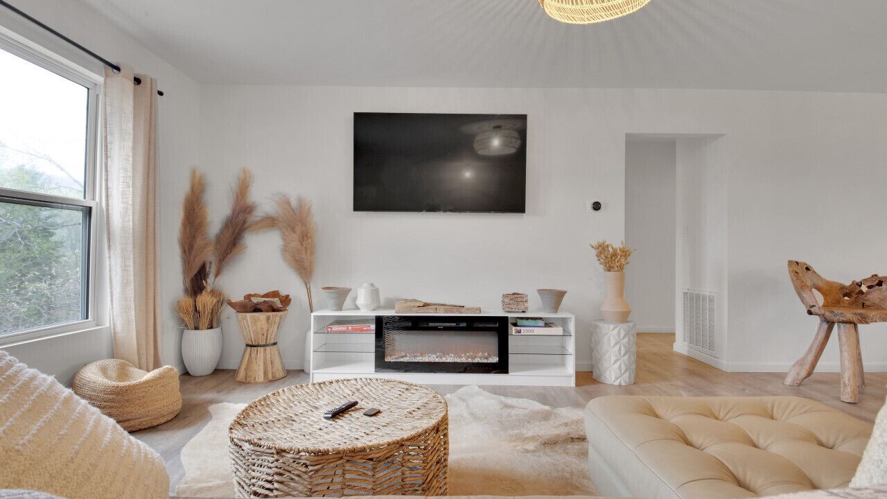 Photo of Livingroom in Swannanoa