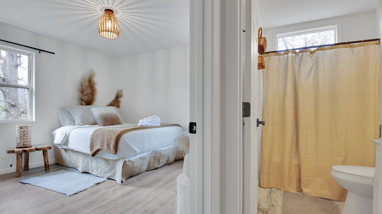 Photo of Bedroom in Swannanoa