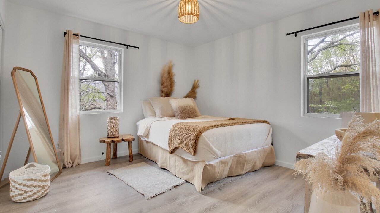 Photo of Bedroom in Swannanoa