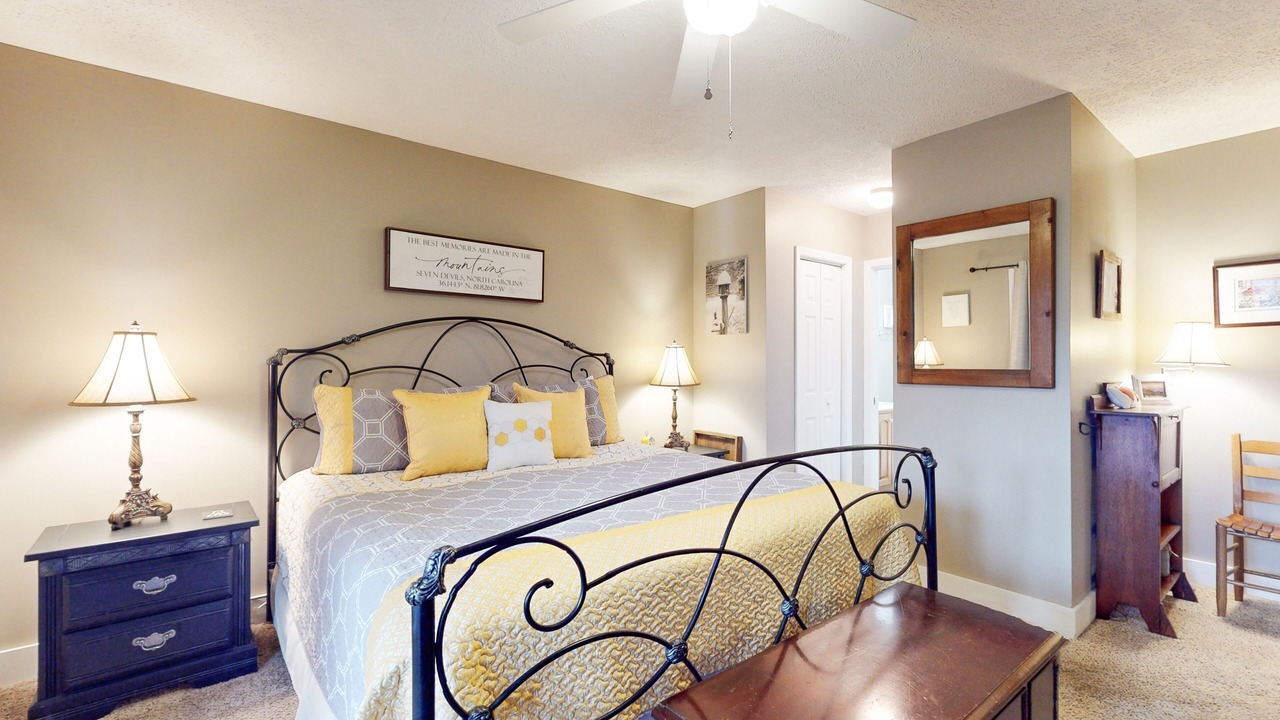 Photo of Bedroom in Seven Devils
