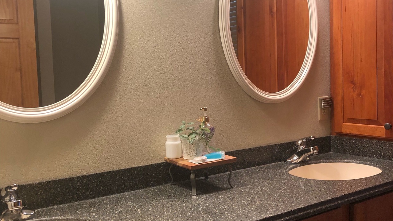 Photo of Bathroom in Unaka