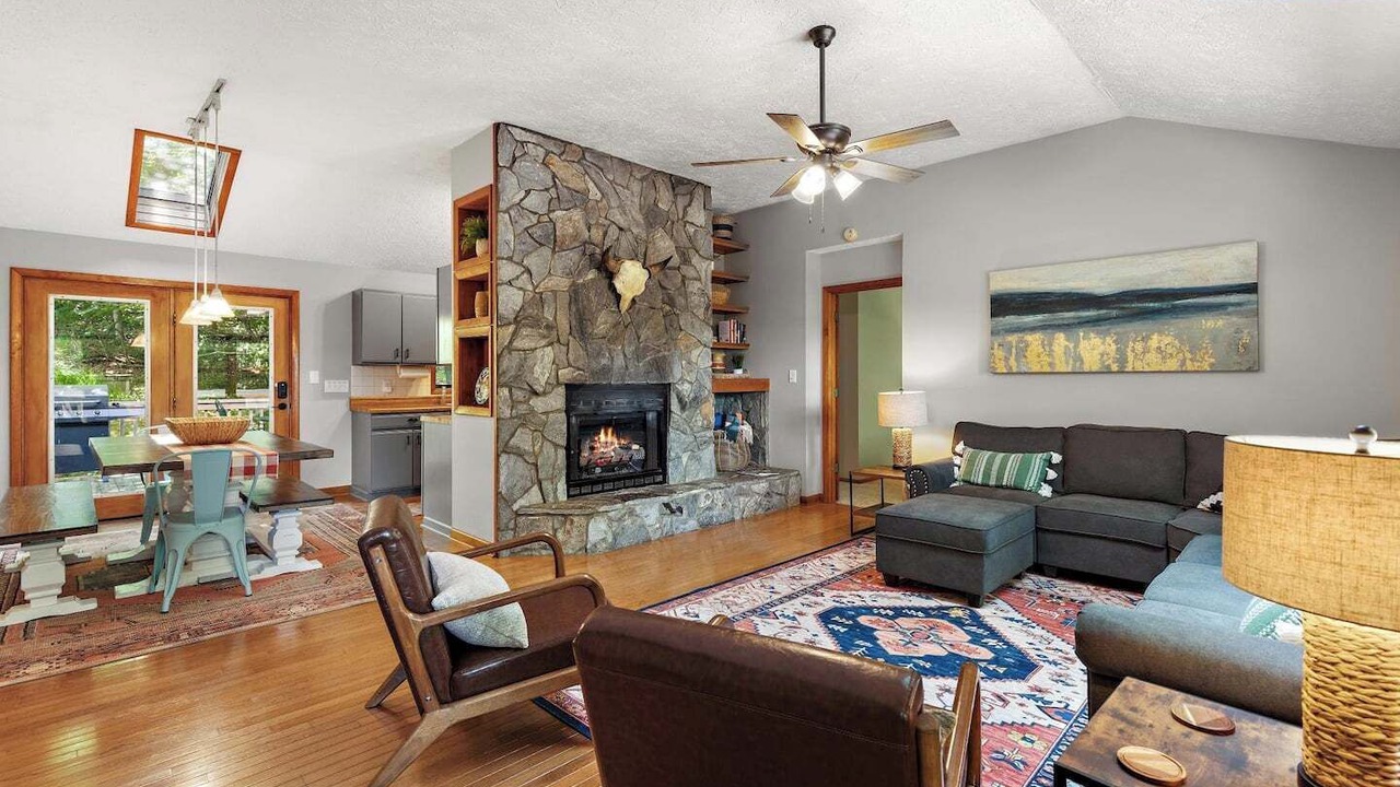 Photo of Livingroom in Boone