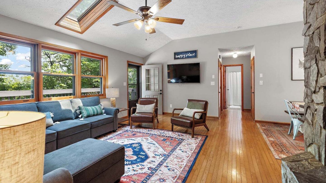 Photo of Livingroom in Boone
