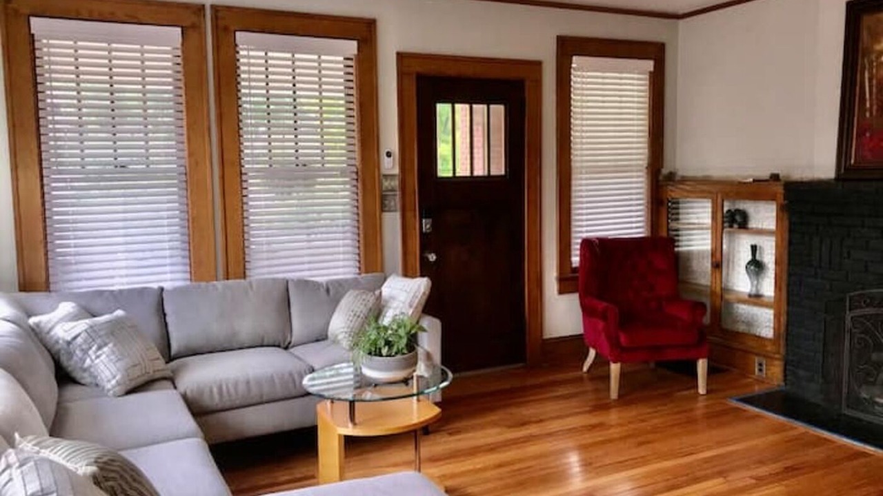 Photo of Livingroom in Waynesville