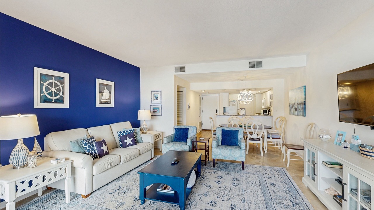 Photo of Livingroom in Shelter Cove