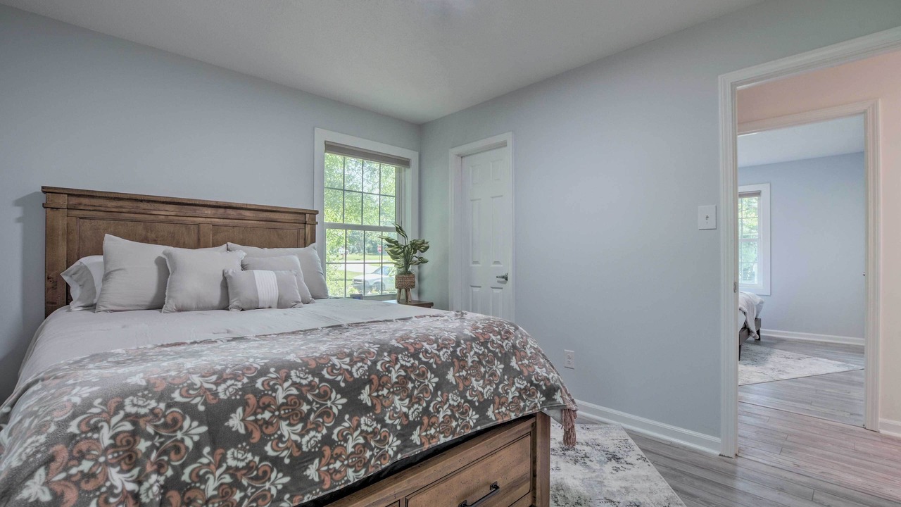 Photo of Bedroom in Apex