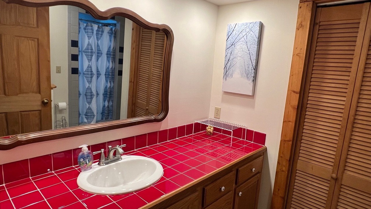 Photo of Bathroom in Maggie Valley
