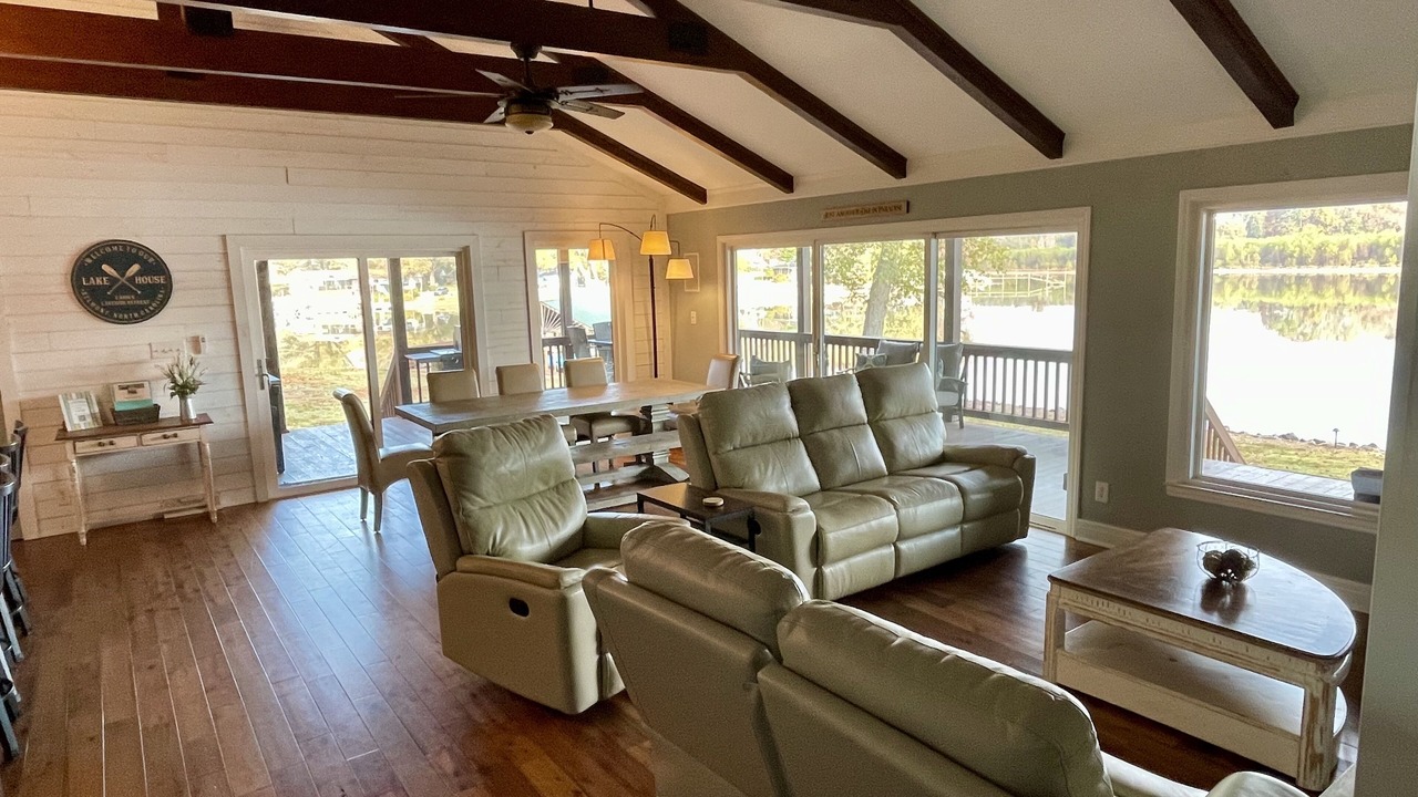 Photo of Livingroom in Belmont