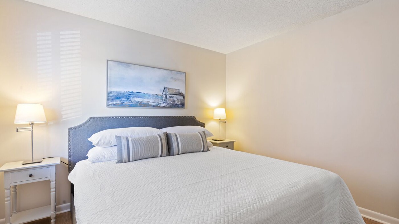 Photo of Bedroom in Carolina Shores