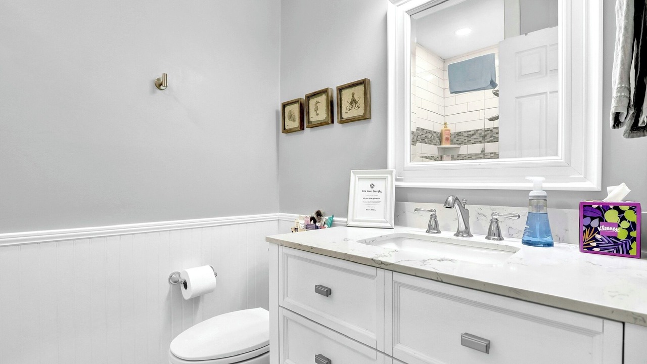 Photo of Bathroom in Cape Island