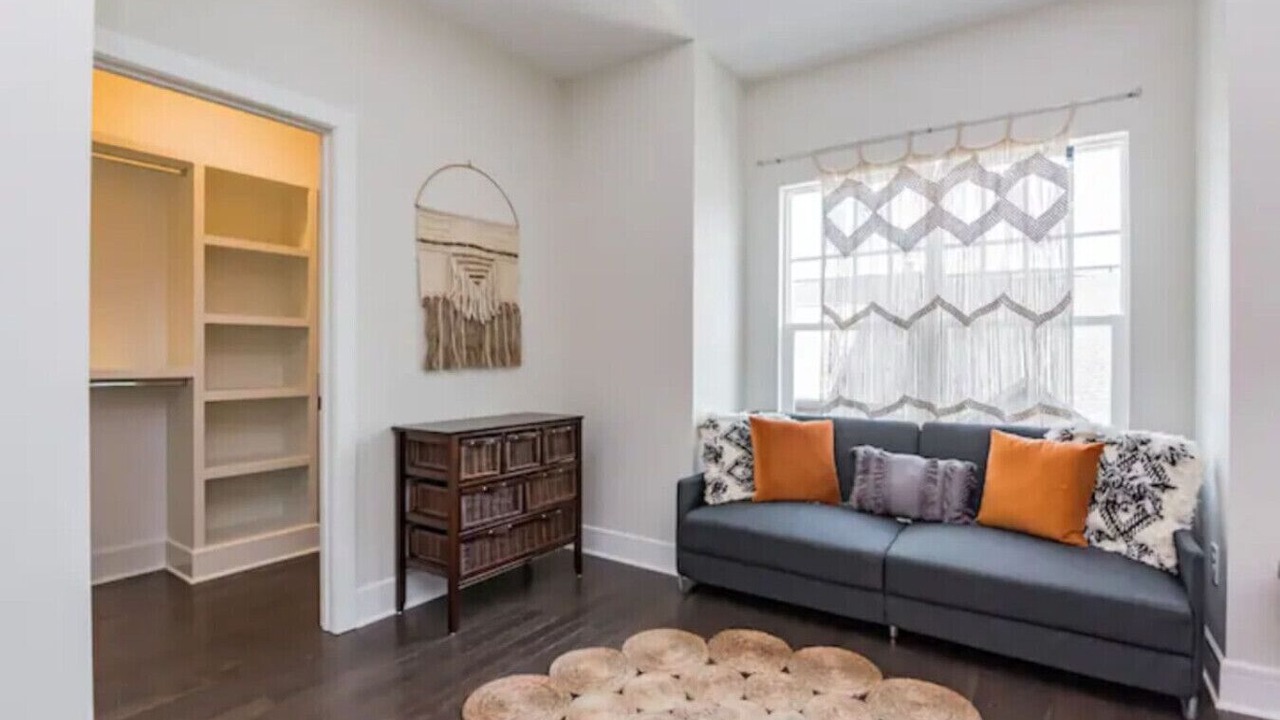 Photo of Livingroom in Melrose